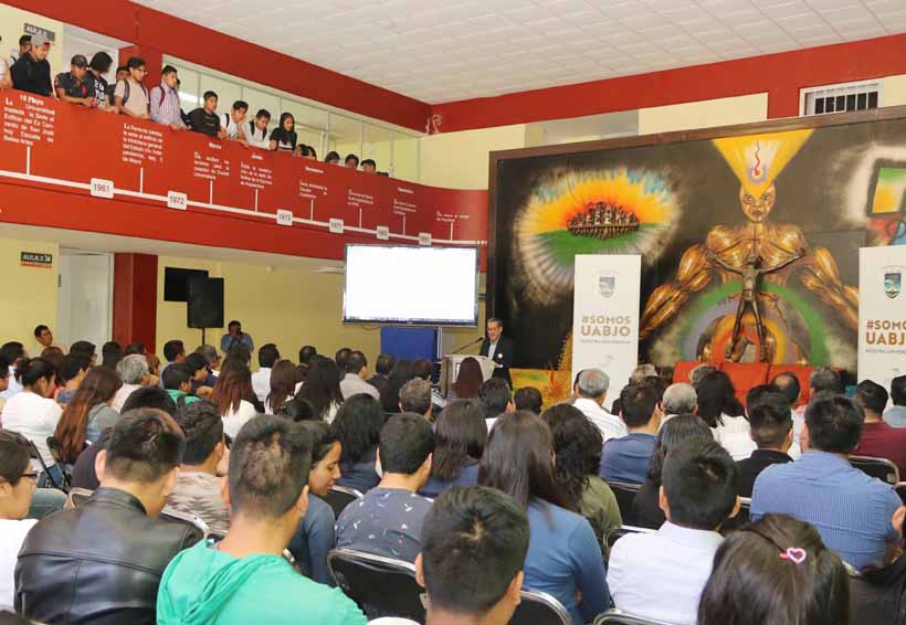 #SomosUABJO Presenta conferencia magistral de Alfredo Alfonso Sigüenza Gómez | El Imparcial de Oaxaca
