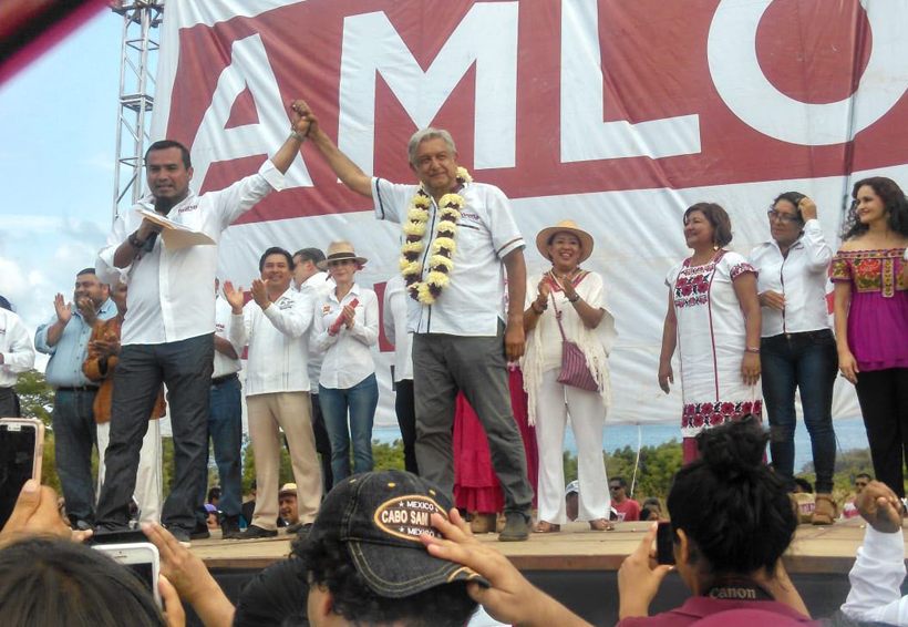 AMLO respalda  a Gabriel Cerón en Mixtepec | El Imparcial de Oaxaca