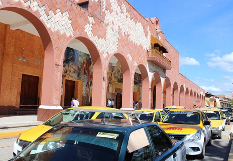 Acotarán cajones para sitios  de taxis en Huajuapan de León, Oaxaca | El Imparcial de Oaxaca