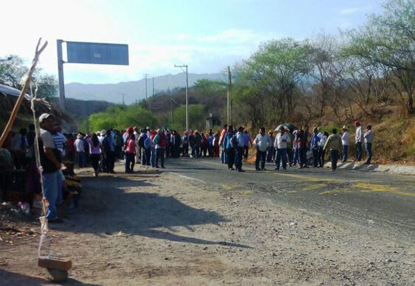 Exigen  reconstrucción  de escuelas  en Tequisitlán, Oaxaca | El Imparcial de Oaxaca