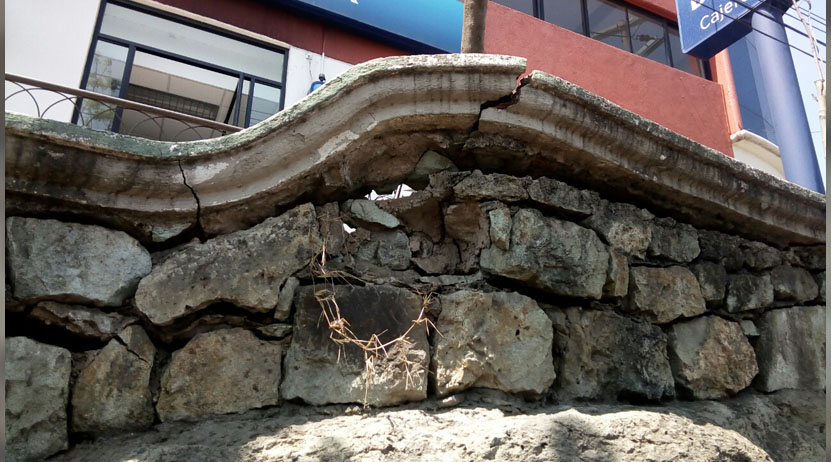 Denuncian peligro por estructura dañada en la Ciudad de las Canteras | El Imparcial de Oaxaca