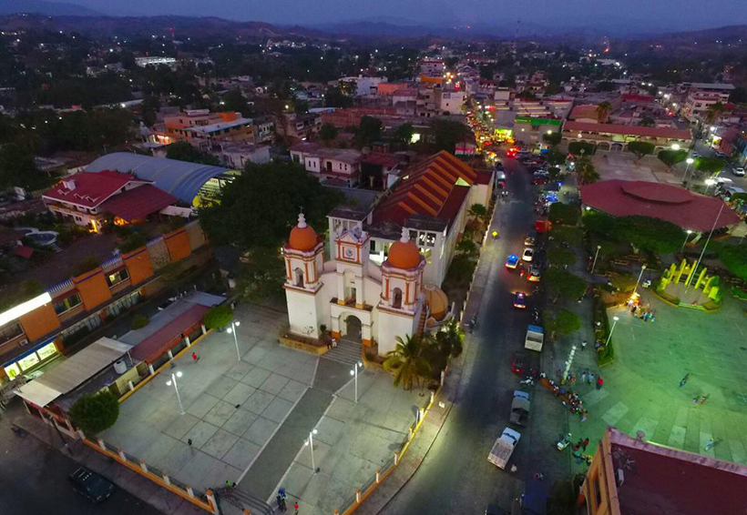 Se va la luz en toda la ciudad de Pinotepa Nacional, Oaxaca | El Imparcial de Oaxaca