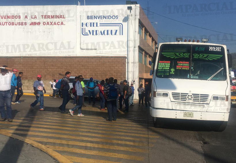 Movilizaciones magisteriales en Oaxaca afectan ADO y aeropuerto | El Imparcial de Oaxaca