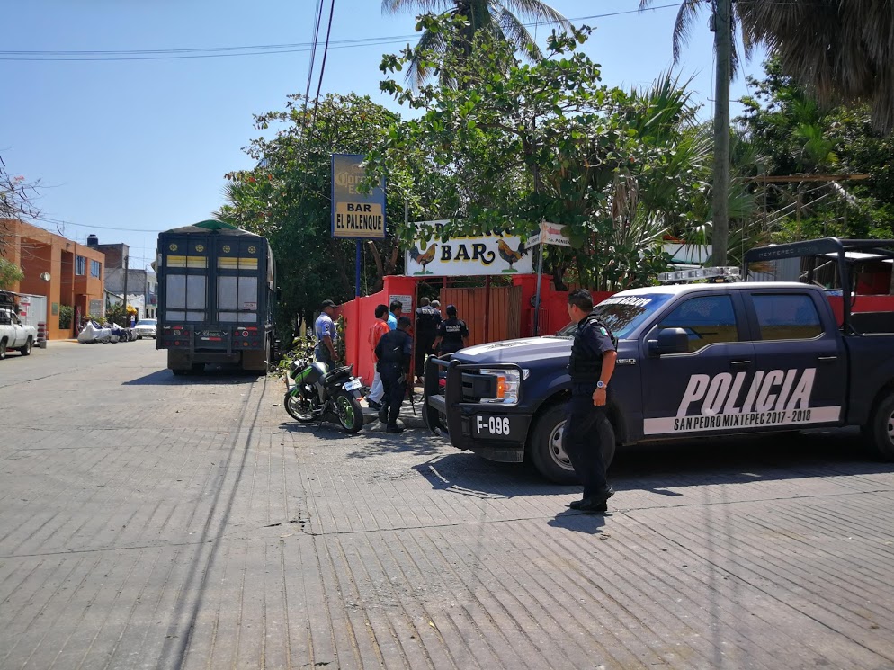 Vecinos del centro aplauden  clausura del bar Palenque en Puerto Escondido | El Imparcial de Oaxaca