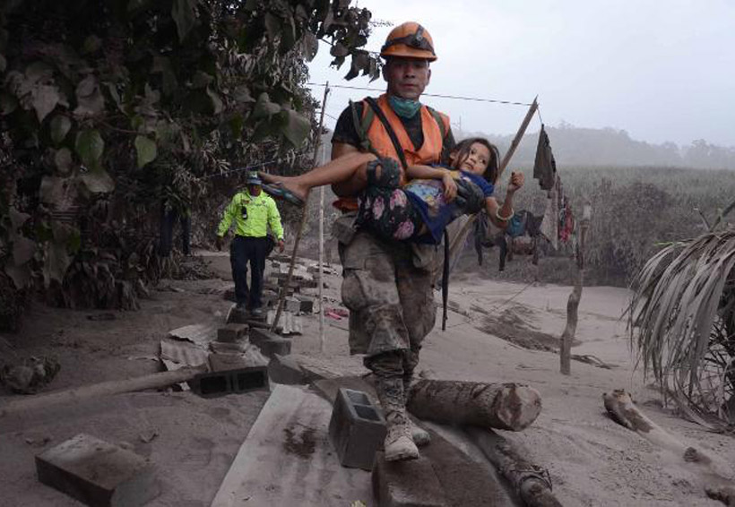 México recibe a otros dos heridos por explosión de volcán en Guatemala | El Imparcial de Oaxaca