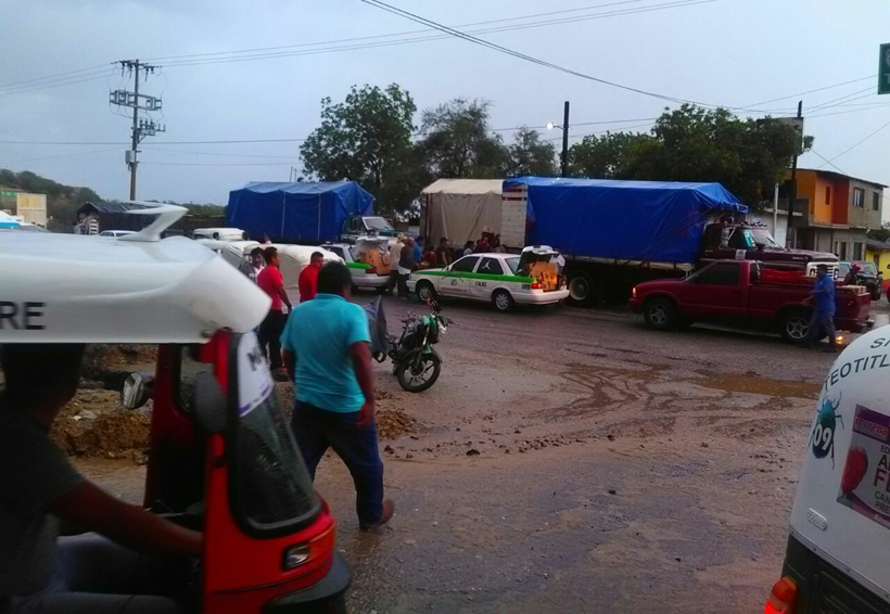 Aseguran tres camiones  de ocho toneladas en Teotitlán de Flores Magón  cargados con despensas | El Imparcial de Oaxaca
