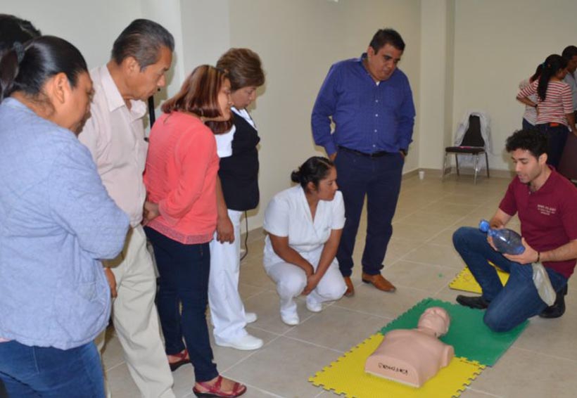 Capacitan en San  Antonio de la Cal,  sobre primeros auxilios | El Imparcial de Oaxaca