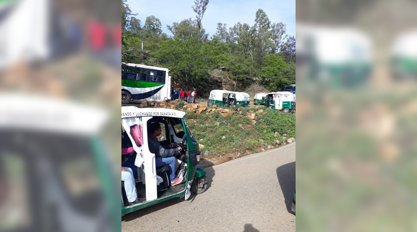 Por atropellamiento de perro, mototaxistas retienen tres autobuses | El Imparcial de Oaxaca
