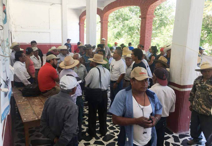 Liberan palacio de Tequixtepec, Oaxaca