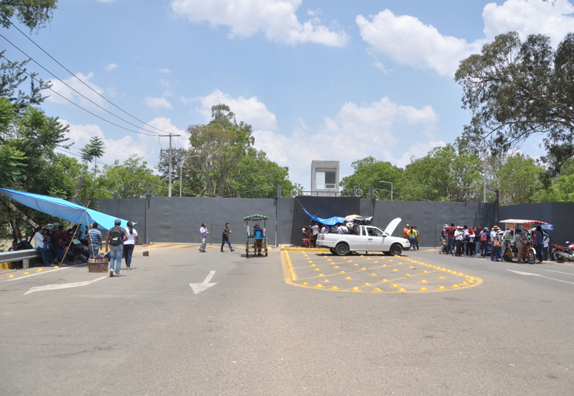 Mantiene Sección 22 los bloqueos en Oaxaca | El Imparcial de Oaxaca