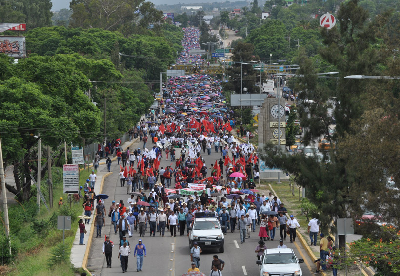 Definirá Sección 22 el lunes si levanta paro y plantón magisterial | El Imparcial de Oaxaca
