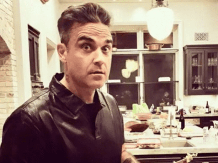 Robbie Williams sale ileso de incendio en hotel | El Imparcial de Oaxaca