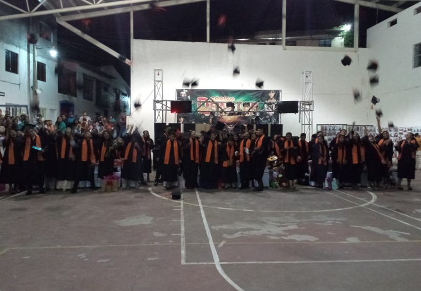 Concluyen 56 alumnos del Cecyte Cuicatlán | El Imparcial de Oaxaca
