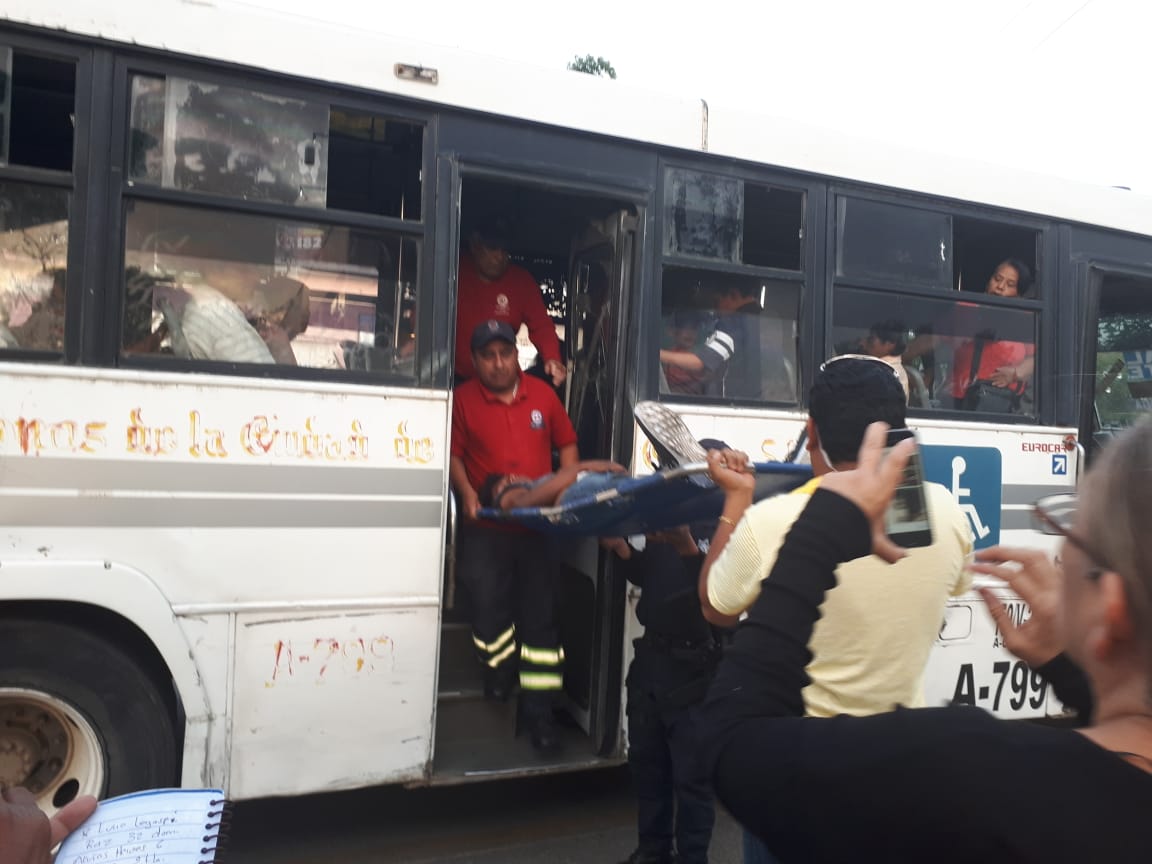 Herido en asalto a autobús en Xoxocotlán | El Imparcial de Oaxaca