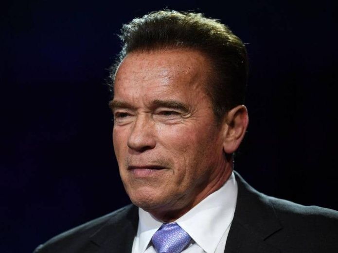 El autógrafo de Arnold Schwarzenegger que salvará miles de tortugas | El Imparcial de Oaxaca
