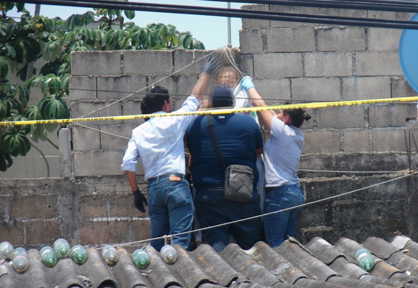 Niño de 13 años se suicida con los tendederos de su casa
