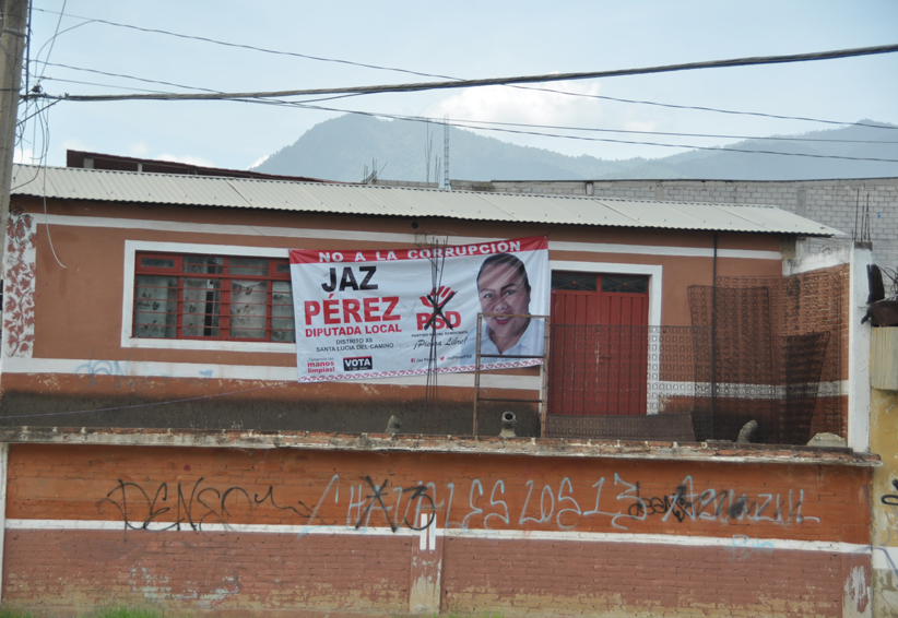 Se mantiene la basura electoral en la capital de Oaxaca | El Imparcial de Oaxaca
