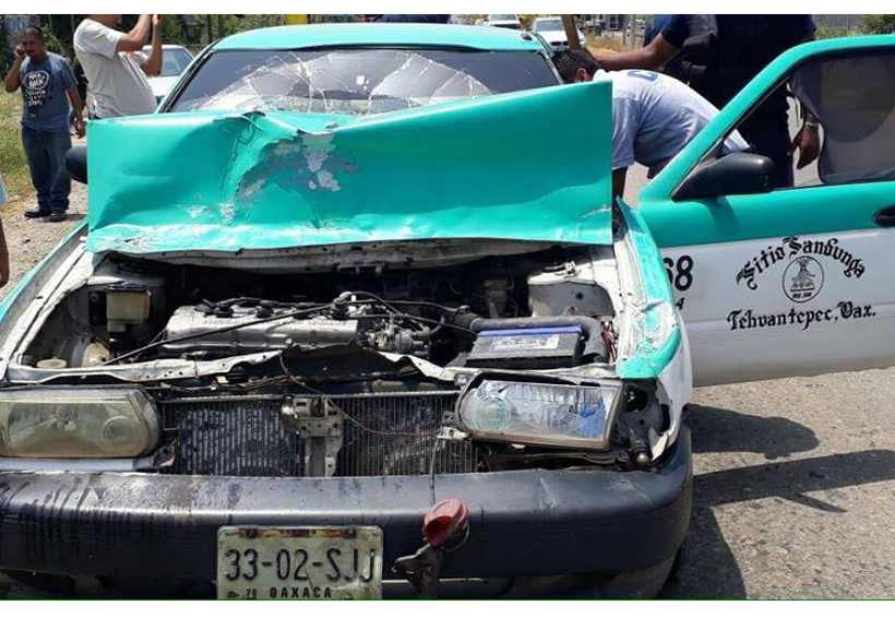 Taxista provoca accidente | El Imparcial de Oaxaca