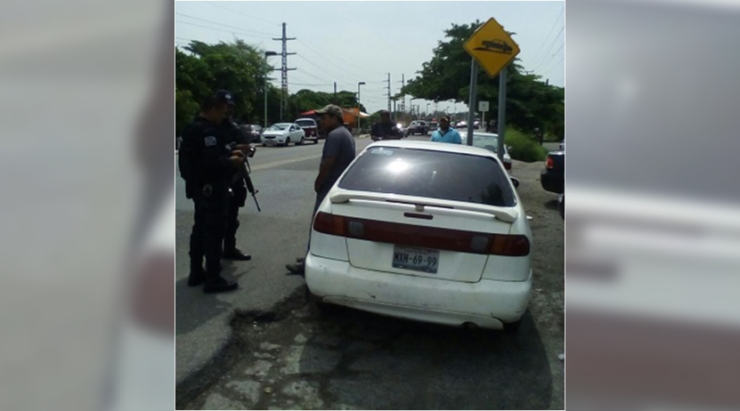 Aseguran vehículo con irregularidades en Juchitán | El Imparcial de Oaxaca