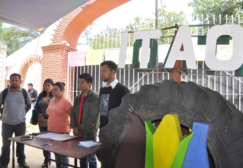 Video: Rechazan estudiantes del  ITVO regreso de director | El Imparcial de Oaxaca
