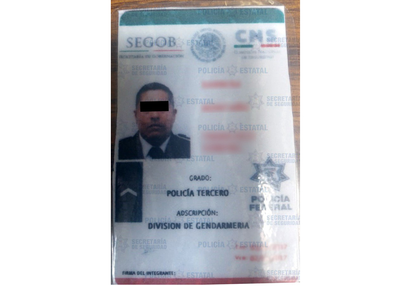 Delincuente circulaba con una credencial falsa de la Policía Federal | El Imparcial de Oaxaca