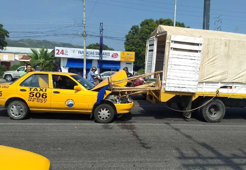Taxistas provocan en demasía accidentes en Salina Cruz | El Imparcial de Oaxaca
