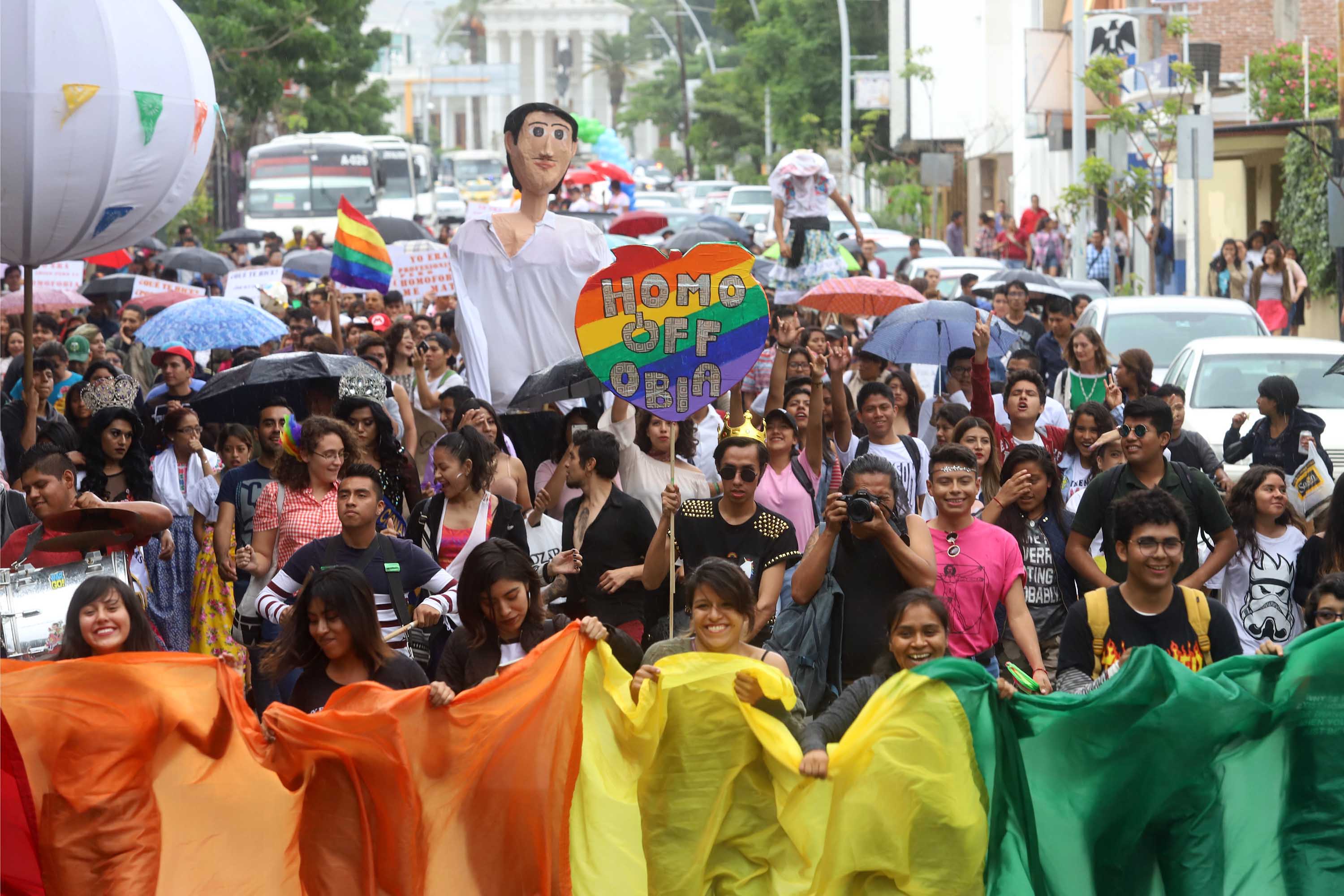 Marchan por el respeto a la diversidad sexual en Oaxaca | El Imparcial de Oaxaca