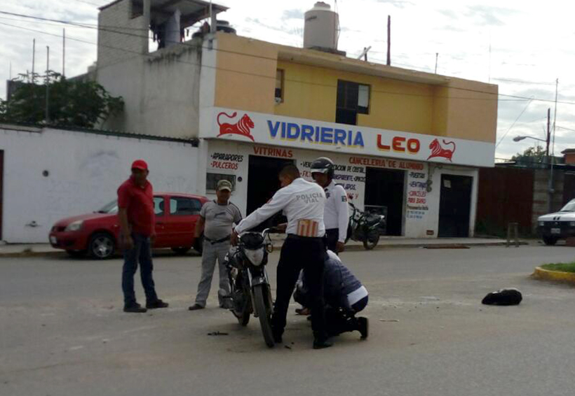 Impacta vehículo a motociclista | El Imparcial de Oaxaca