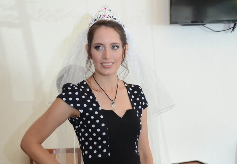 Rosa María, rumbo al altar