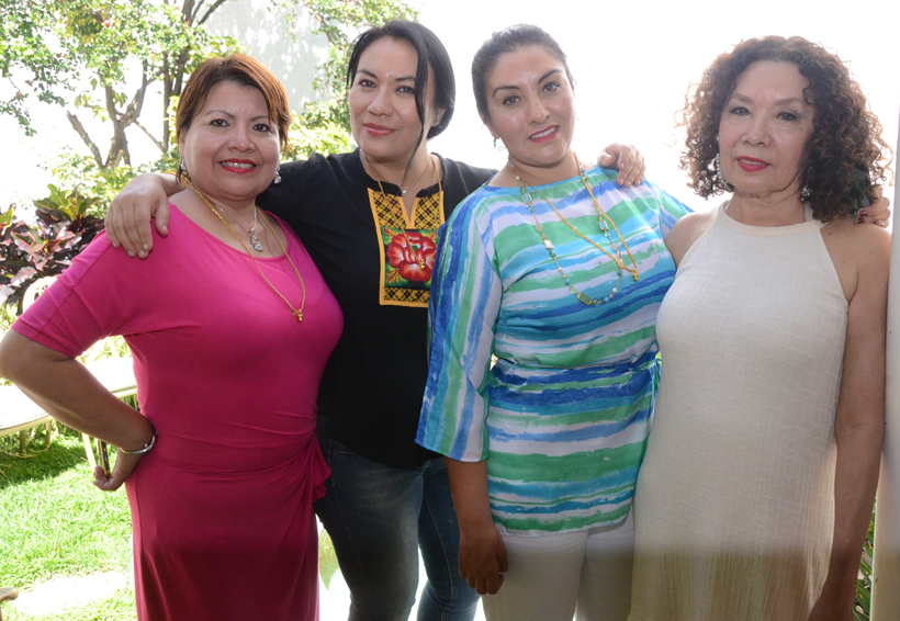 Entre  amigas | El Imparcial de Oaxaca