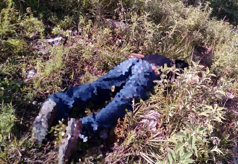 Matan a taxista  y acompañante en Juxtlahuaca