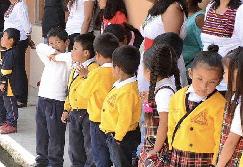 Regresan alumnos a clases sin contratiempos en Tlaxiaco | El Imparcial de Oaxaca