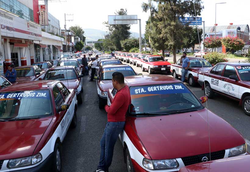 Protestan transportistas de Ocotlán-Zimatlán en Semovi | El Imparcial de Oaxaca