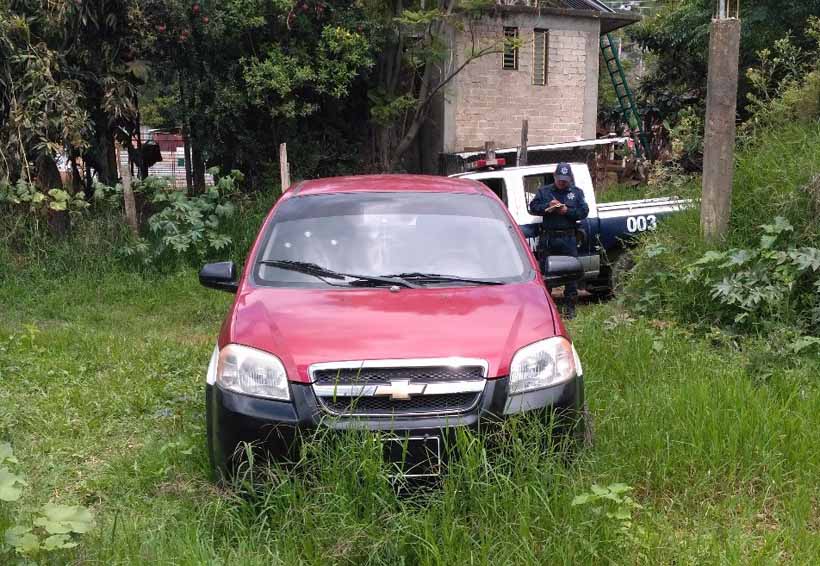 En Magdalena Apasco, abandonan taxi robado | El Imparcial de Oaxaca