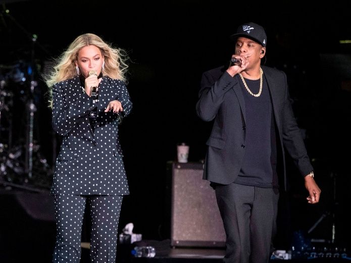 Beyoncé y Jay Z tienen gran susto cuando un fan subió al escenario | El Imparcial de Oaxaca