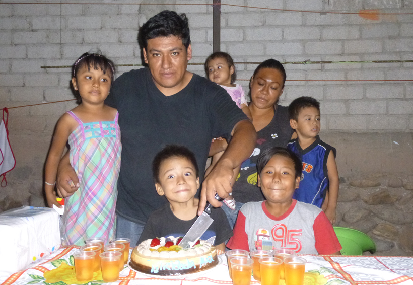 Día especial  para Adalberto | El Imparcial de Oaxaca