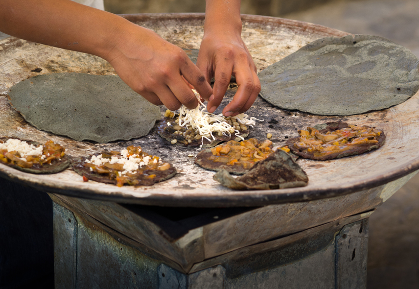 Tortilla azul ayuda a prevenir varios tipos de cáncer | El Imparcial de Oaxaca