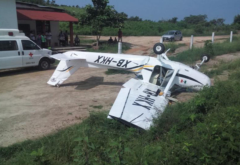 Avioneta se estrella en carretera a Pinotepa Nacional, Oaxaca | El Imparcial de Oaxaca