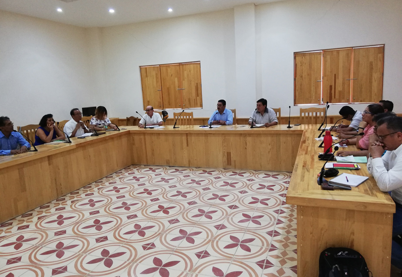 Concejales de la Costa insisten en realizar sesión extraordinaria | El Imparcial de Oaxaca