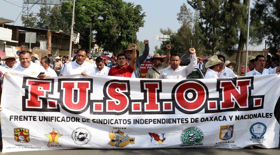Toma distancia S-22 de AMLO | El Imparcial de Oaxaca