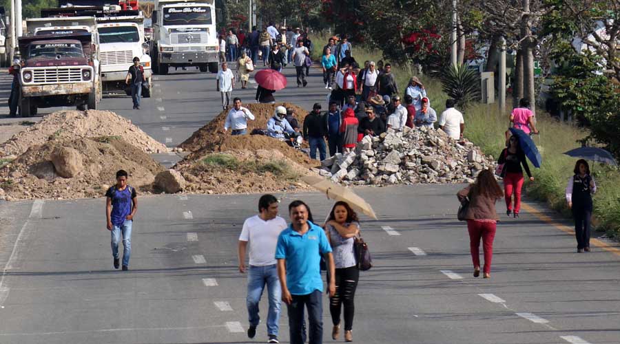 Piden empresarios aplicar la ley ante obstrucción de vías en Oaxaca | El Imparcial de Oaxaca