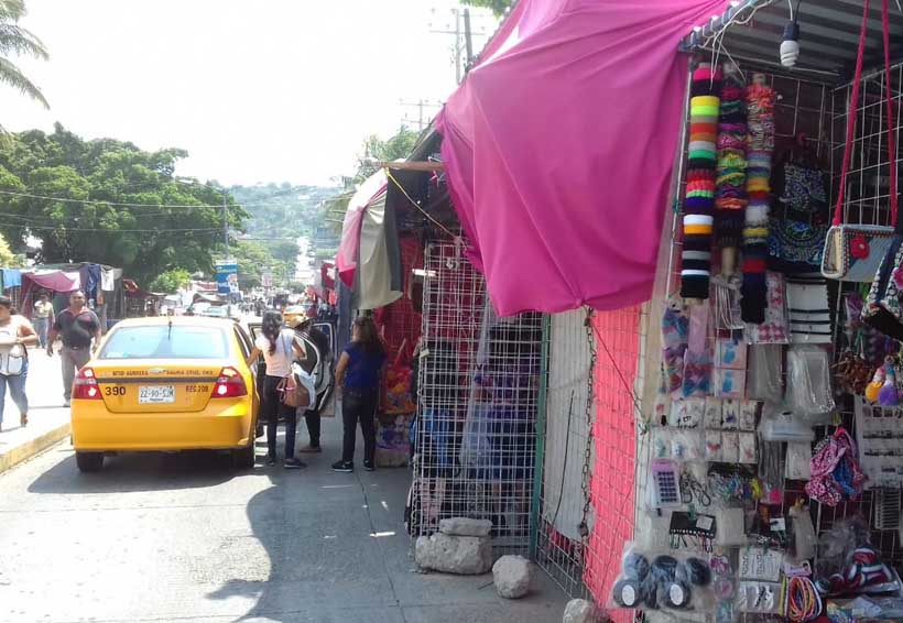 Comercio informal continúa en las calles de Salina Cruz | El Imparcial de Oaxaca