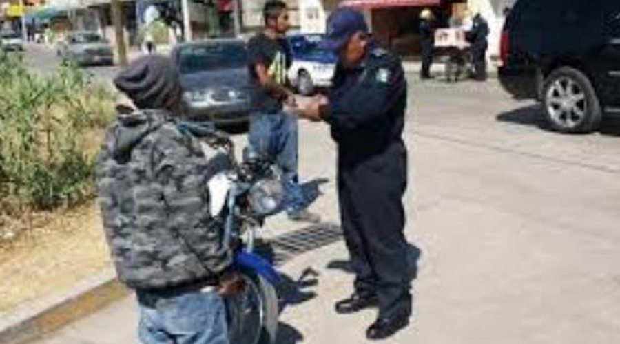 Detienen a motociclistas ebrios, además agreden a uniformados en Huajuapan | El Imparcial de Oaxaca