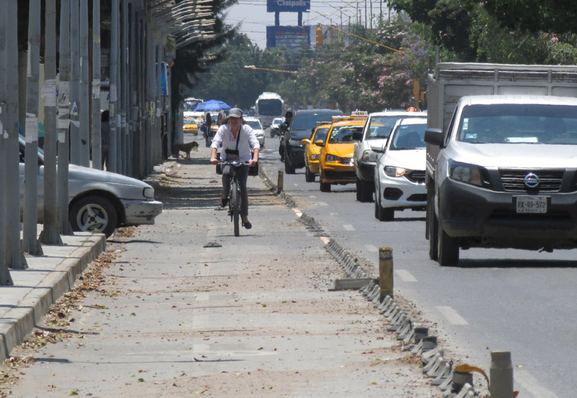 Saturación de vialidades no se  resuelve con ciclovías: Mundo Ceiba