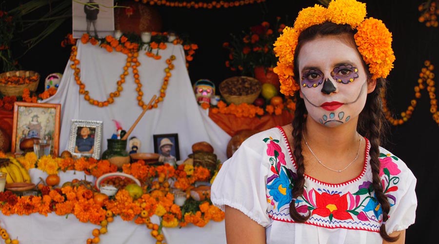 Preservan tradiciones de muertos en la Preparatoria 7