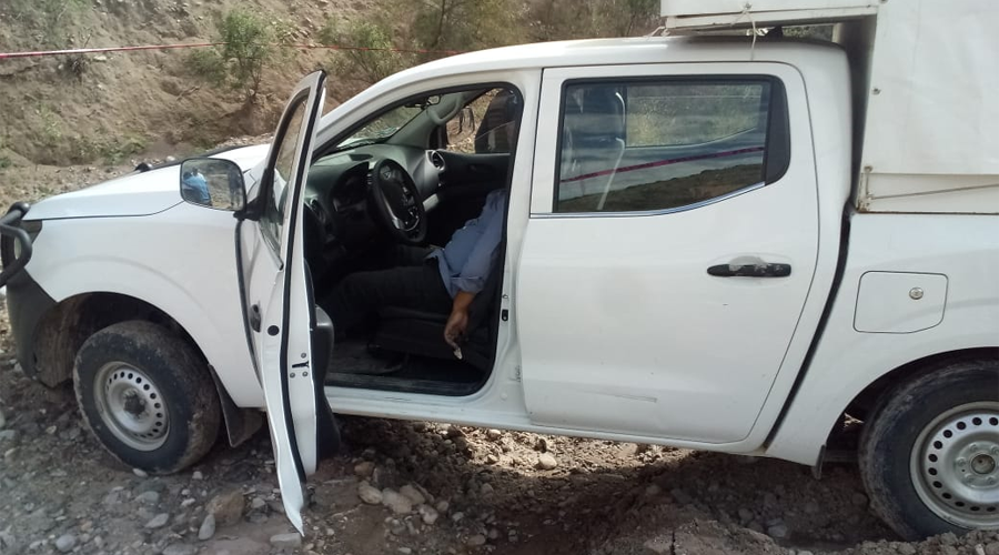 Lo encuentran muerto dentro de camioneta en Santa María Sosola  | El Imparcial de Oaxaca