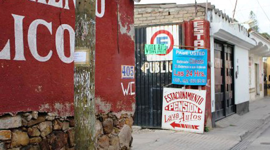 Estacionamientos y baños públicos del Centro Histórico de Oaxaca aumentan sus precios | El Imparcial de Oaxaca