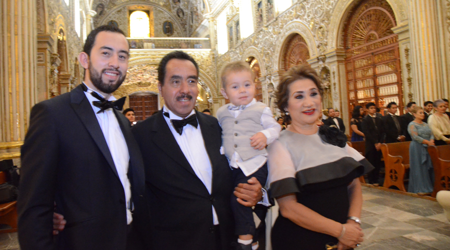 Maria José cumple XV años
