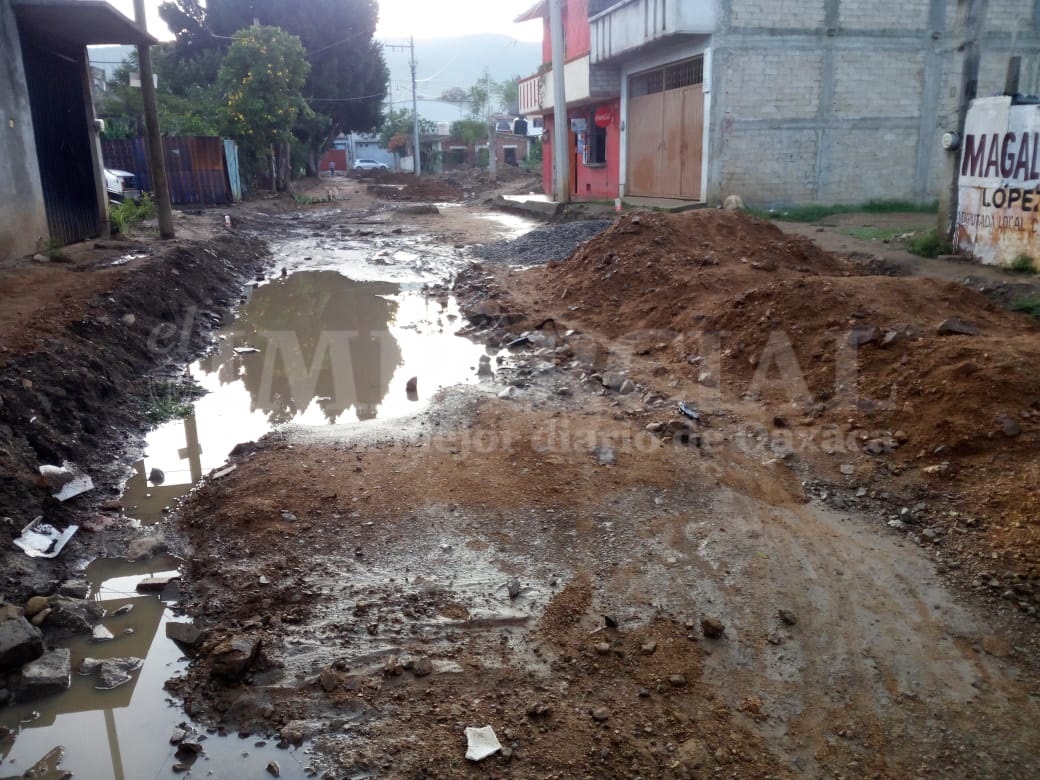 Habitantes de San Antonio de la Cal denuncian abandono de obras | El Imparcial de Oaxaca