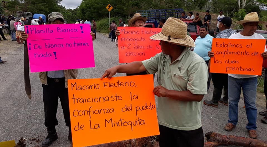Con bloqueo Exigen obras para Mazatlán
